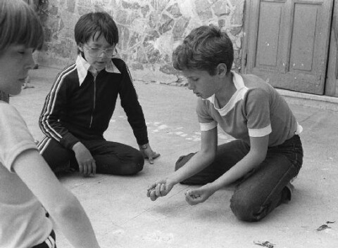 "Il gioco dei sassi “Manatta” "